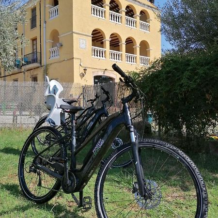 Maset Del Garraf Vendégház Olesa de Bonesvalls Kültér fotó