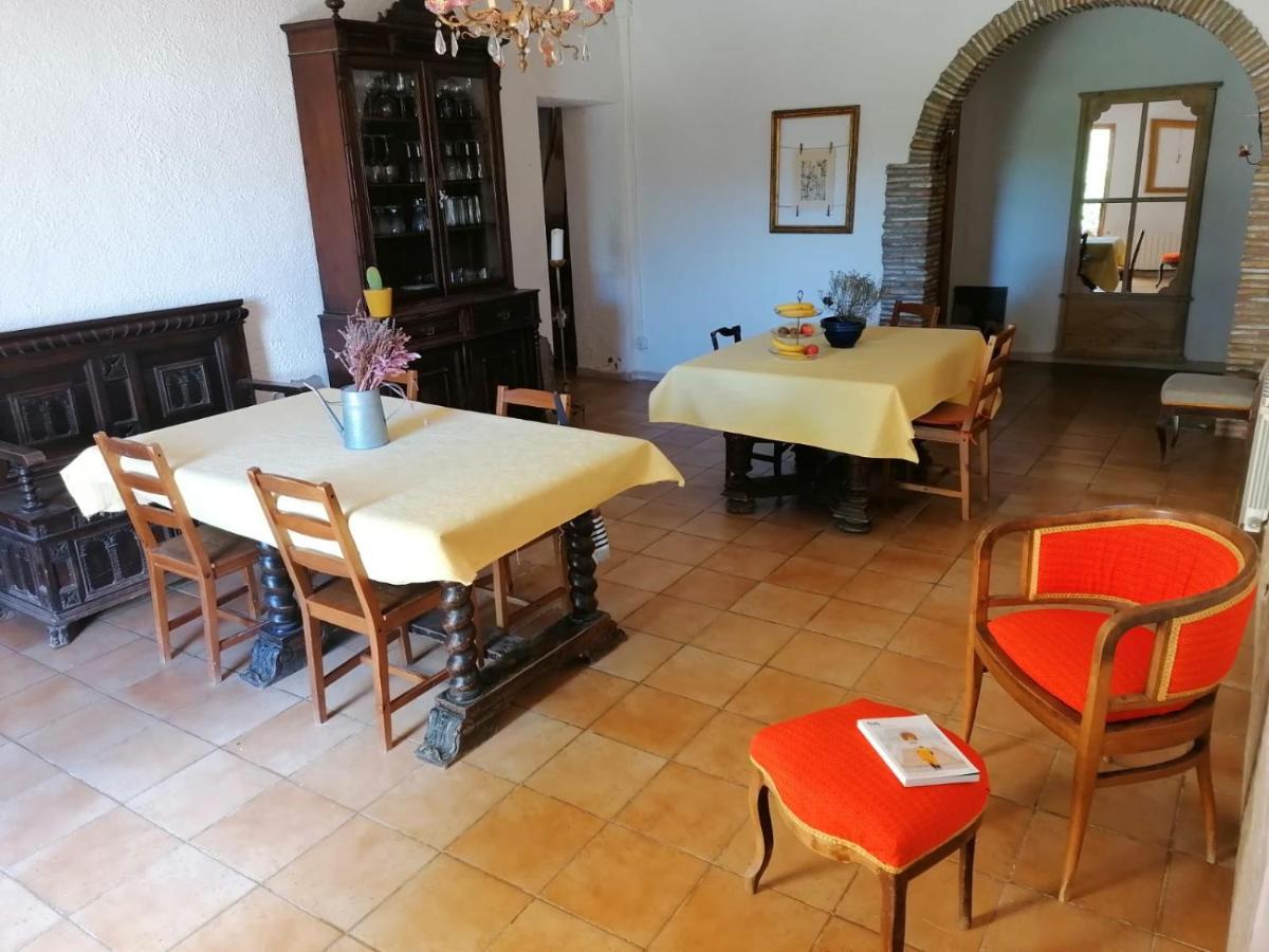 Maset Del Garraf Vendégház Olesa de Bonesvalls Kültér fotó